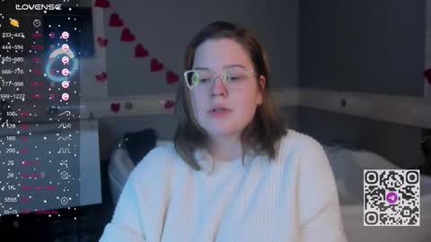 Snapshot of ednaadamse chatting on March 2026 08:31:02 AM ednaadamse online show from March 2026 08:31:02 AM