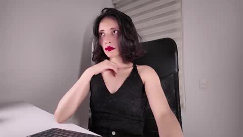 Snapshot of edranah chatting on October 2025 09:46:01 PM Edranah online show from October 2025 09:46:01 PM