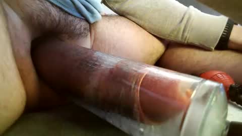 Snapshot of eduardo8inch chatting on November 2025 09:06:01 PM eduardo8inch online show from November 2025 09:06:01 PM