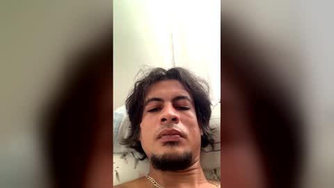 eduardovindo26 online show from April 2026 11:58:01 AM