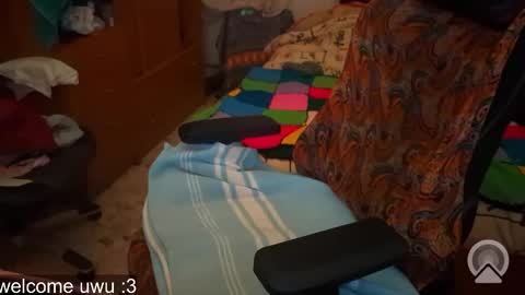 Snapshot of edwarh_01 chatting on March 2026 12:17:01 AM Alex online show from March 2026 12:17:01 AM