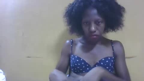 Snapshot of edwige770943 chatting on April 2026 06:28:02 AM edwige770943 online show from April 2026 06:28:02 AM