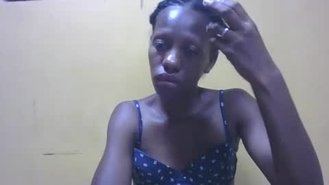 Snapshot of edwige770943 chatting on April 2026 07:18:01 PM edwige770943 online show from April 2026 07:18:01 PM