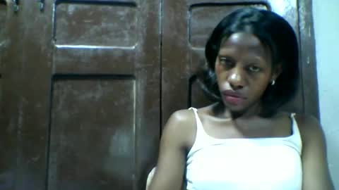 Snapshot of edwige770943 chatting on April 2026 01:52:02 PM edwige770943 online show from April 2026 01:52:02 PM