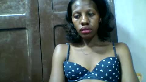 Snapshot of edwige770943 chatting on April 2026 03:43:01 PM edwige770943 online show from April 2026 03:43:01 PM