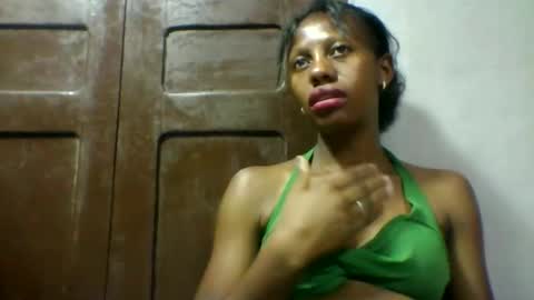 Snapshot of edwige770943 chatting on May 2026 06:35:01 PM edwige770943 online show from May 2026 06:35:01 PM