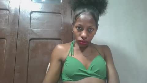 Snapshot of edwige770943 chatting on May 2026 03:37:02 AM edwige770943 online show from May 2026 03:37:02 AM