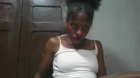 Snapshot of edwige770943 chatting on May 2026 03:52:02 PM edwige770943 online show from May 2026 03:52:02 PM