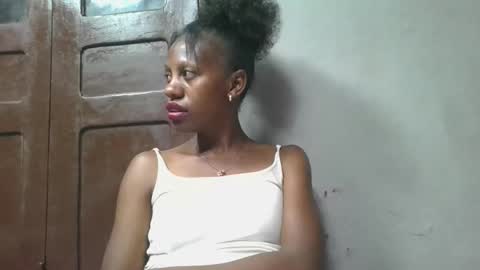 Snapshot of edwige770943 chatting on May 2026 04:13:02 PM edwige770943 online show from May 2026 04:13:02 PM