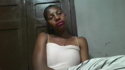 Snapshot of edwige770943 chatting on May 2026 05:35:01 AM edwige770943 online show from May 2026 05:35:01 AM