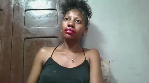 Snapshot of edwige770943 chatting on May 2026 05:29:01 PM edwige770943 online show from May 2026 05:29:01 PM