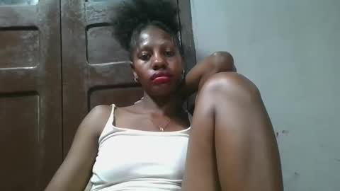 Snapshot of edwige770943 chatting on May 2026 05:41:02 PM edwige770943 online show from May 2026 05:41:02 PM