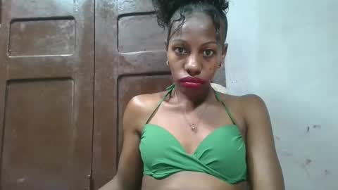 Snapshot of edwige770943 chatting on May 2026 07:27:01 AM edwige770943 online show from May 2026 07:27:01 AM