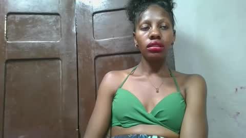 Snapshot of edwige770943 chatting on May 2026 07:44:02 PM edwige770943 online show from May 2026 07:44:02 PM