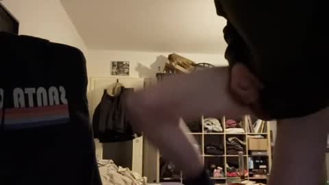 Eeloxx online show from April 2026 07:44:01 PM