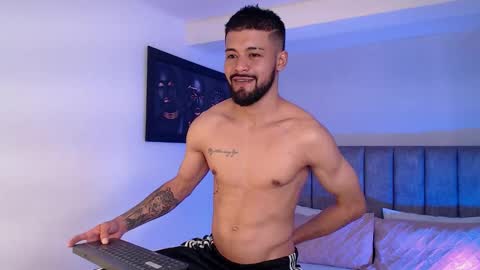 eevil_boys_77 online show from October 2025 11:58:02 AM