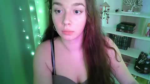 Snapshot of effie_balconii chatting on February 2025 02:57:02 PM effie_balconii online show from February 2025 02:57:02 PM
