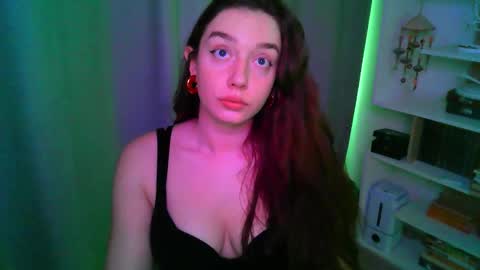 Snapshot of effie_balconii chatting on October 2025 01:28:01 PM effie_balconii online show from October 2025 01:28:01 PM