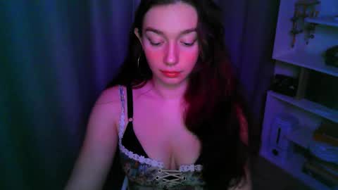effie_balconii online show from November 2025 02:07:01 PM