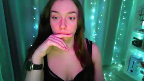 effie_balconii online show from January 2026 01:27:01 PM