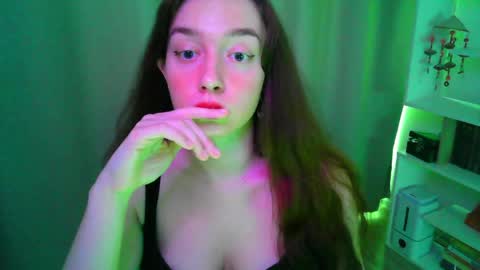 Snapshot of effie_balconii chatting on May 2026 03:17:01 PM effie_balconii online show from May 2026 03:17:01 PM
