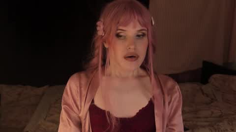 Effie Mur online show from December 2024 06:48:01 PM