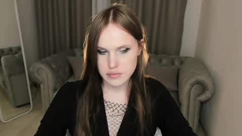 Effie Mur online show from April 2026 10:56:02 PM