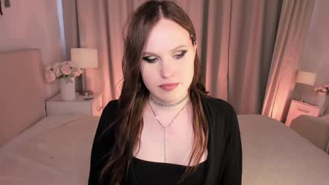 Snapshot of effiemur chatting on June 2026 08:46:02 AM Effie Mur online show from June 2026 08:46:02 AM
