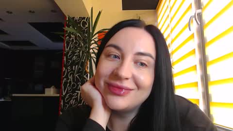 Effy online show from October 2025 11:02:01 AM