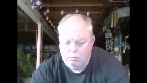 Snapshot of efriff chatting on May 2026 10:42:02 AM efriff online show from May 2026 10:42:02 AM