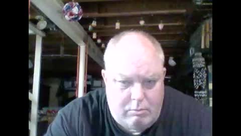 Snapshot of efriff chatting on May 2026 11:32:01 PM efriff online show from May 2026 11:32:01 PM