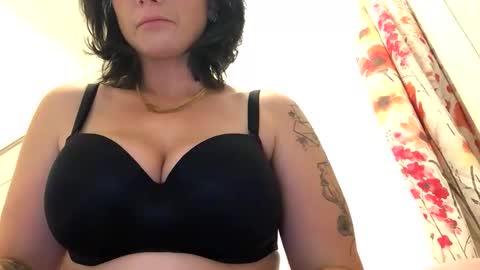 eggnog_and_booty online show from January 2026 11:53:02 PM