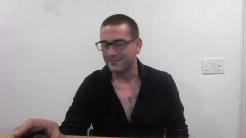 Snapshot of eguevara555500 chatting on April 2026 05:58:02 AM SilverBulture online show from April 2026 05:58:02 AM