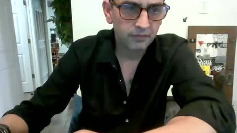Snapshot of eguevara555500 chatting on April 2026 11:38:01 AM SilverBulture online show from April 2026 11:38:01 AM