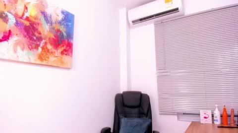 eileenn tanihara online show from February 2026 06:26:01 AM