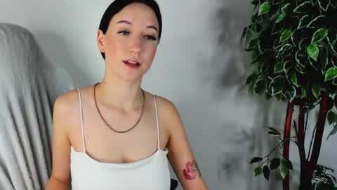 Snapshot of eileenmoores chatting on September 2025 06:36:01 AM eileenmoores online show from September 2025 06:36:01 AM