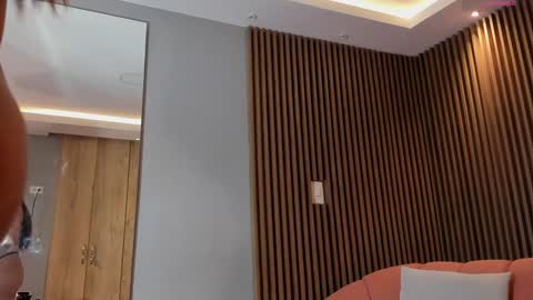 Eilin online show from January 2025 12:38:02 PM