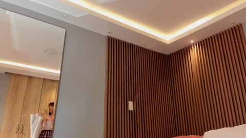 Eilin online show from January 2025 12:31:02 PM