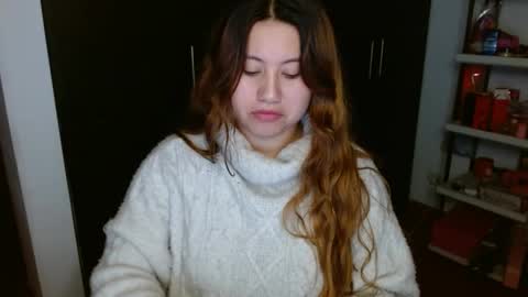 EIMY   MODEL INDEPENDENT online show from December 2024 07:47:01 AM