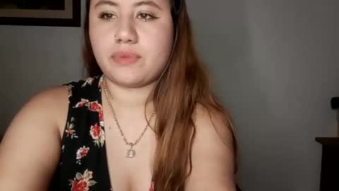 EIMY   MODEL INDEPENDENT online show from December 2024 05:13:01 AM