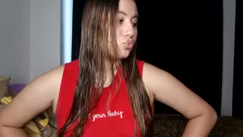 EIMY   MODEL INDEPENDENT online show from December 2024 10:34:02 PM