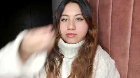 EIMY   MODEL INDEPENDENT online show from February 2025 05:13:02 AM