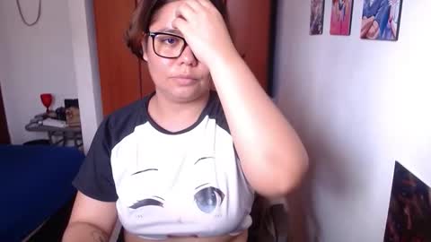 eimy_saenzz online show from November 2025 06:29:02 PM