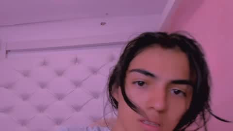 Snapshot of eimy_skinny chatting on May 2026 01:16:02 PM eimy online show from May 2026 01:16:02 PM