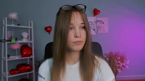 Snapshot of eira_mouse chatting on February 2026 09:19:01 AM Sweet Eira online show from February 2026 09:19:01 AM