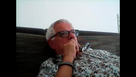 Snapshot of eisbaer1957 chatting on May 2026 04:33:02 PM eisbaer1957 online show from May 2026 04:33:02 PM