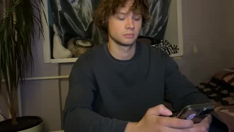 Snapshot of eitanhere chatting on September 2025 03:01:01 PM Eitan online show from September 2025 03:01:01 PM