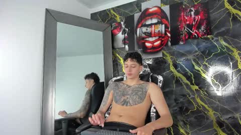 Snapshot of eithan__boy chatting on February 2026 12:04:01 PM Eithan online show from February 2026 12:04:01 PM