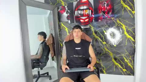 Snapshot of eithan__boy chatting on March 2026 12:01:02 PM Eithan online show from March 2026 12:01:02 PM