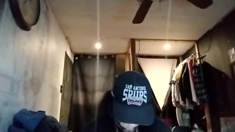 Snapshot of el_mucho210 chatting on May 2026 01:14:02 AM el_mucho210 online show from May 2026 01:14:02 AM